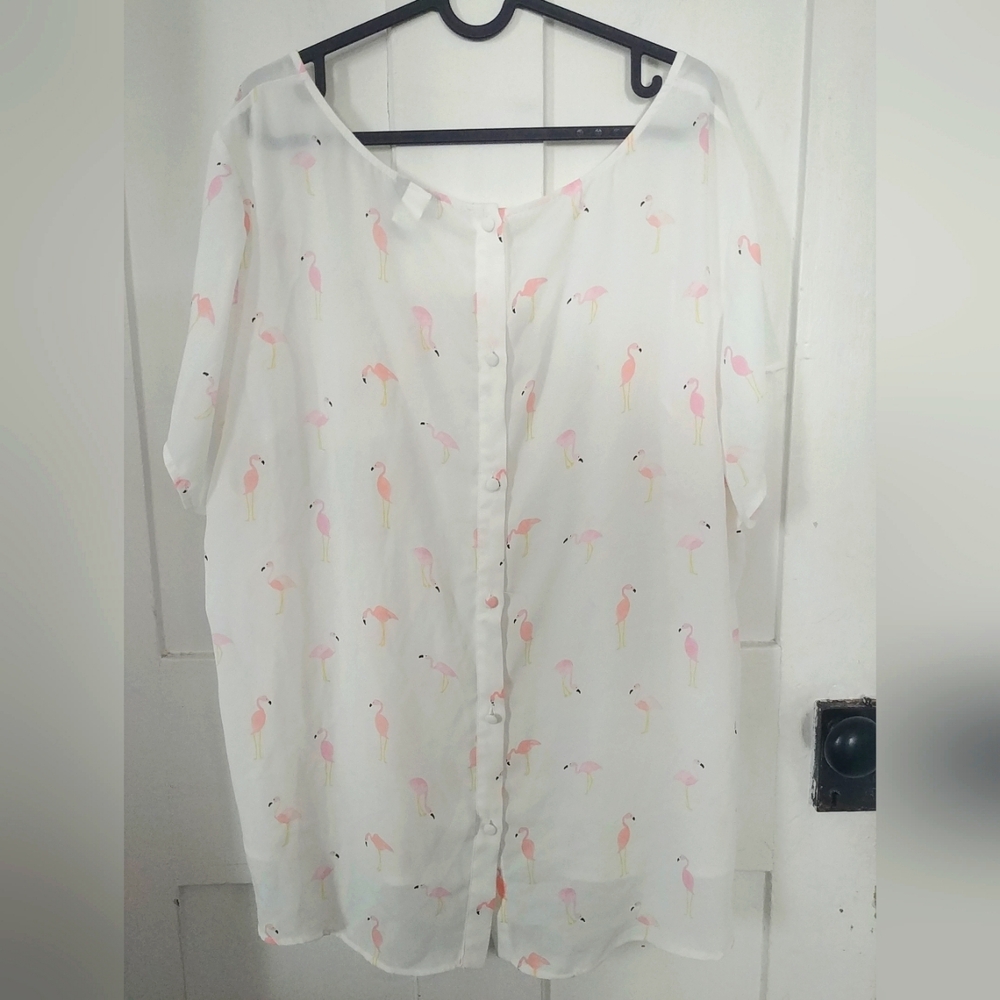 Torrid Women's White Shortsleeve Blouse Pink Flamingo Size 3 (A) - Picture 4 of 6